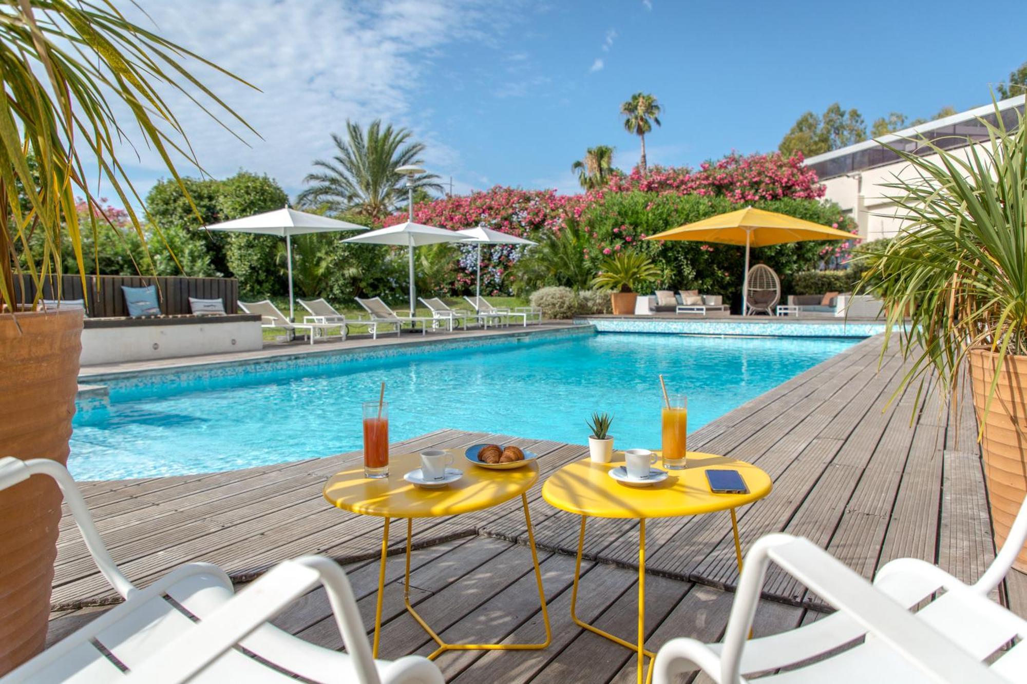 Mercure Hyeres Centre Cote D'Azur Exterior photo