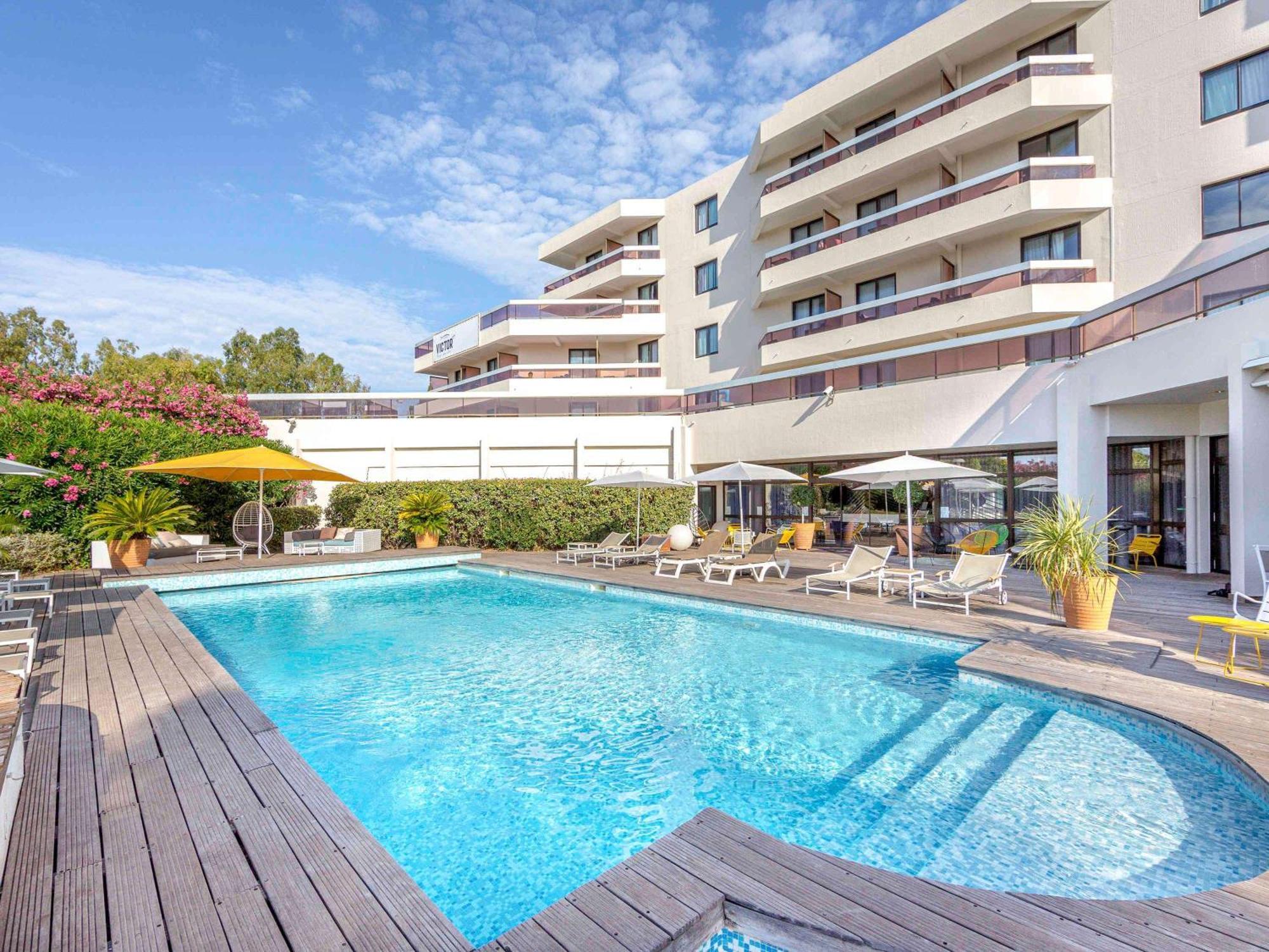 Mercure Hyeres Centre Cote D'Azur Exterior photo