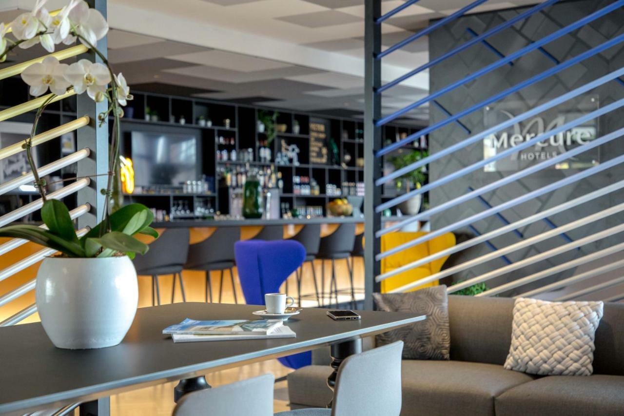 Mercure Hyeres Centre Cote D'Azur Exterior photo